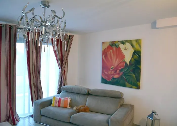 A De Buch Lejlighed *